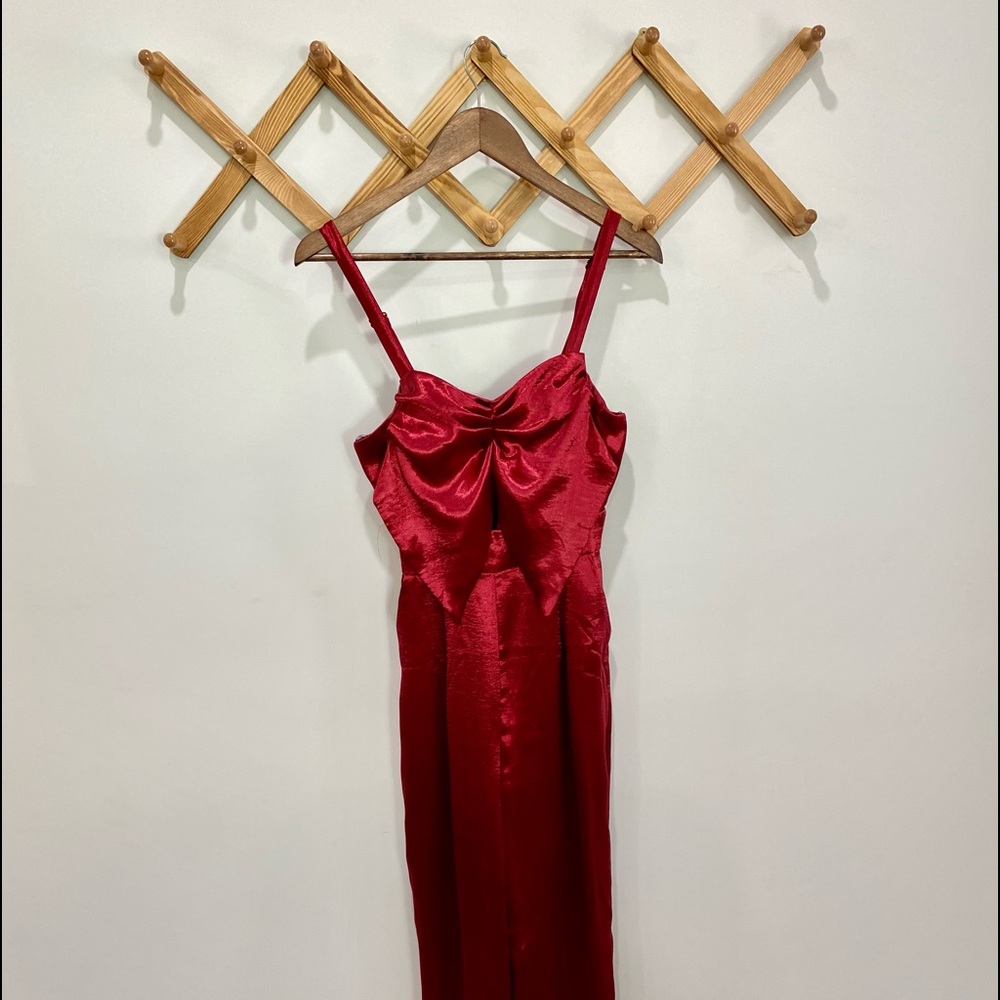 Satin red jumper